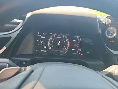 Used 2025 Lexus ES 350 w/ Premium Package FWD image 4