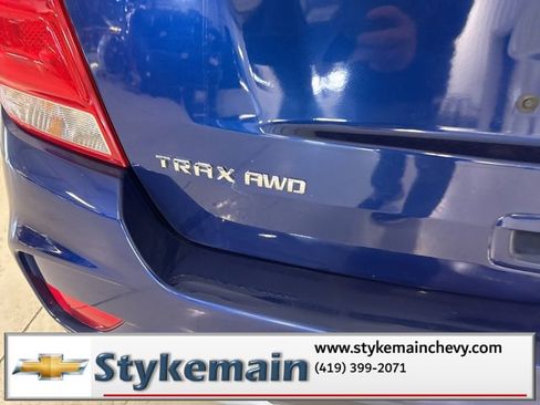 Used 2017 Chevrolet Trax LT w/ LT Convenience Package image 10
