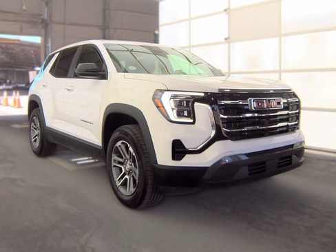 Used 2025 GMC Terrain Elevation FWD image 4