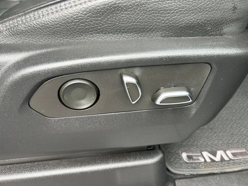 Used 2022 GMC Yukon Denali AWD/4WD image 59
