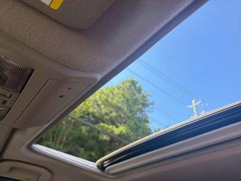 Used 2013 Nissan Frontier SL w/ Moonroof Pkg AWD/4WD image 15