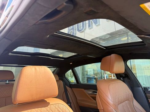 Used 2017 BMW 750i xDrive 750i xDrive image 22