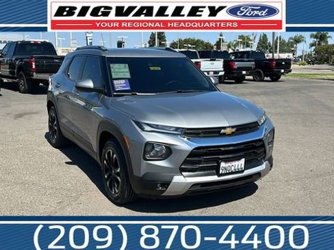 Used 2023 Chevrolet TrailBlazer LT w/ Convenience Package image 1