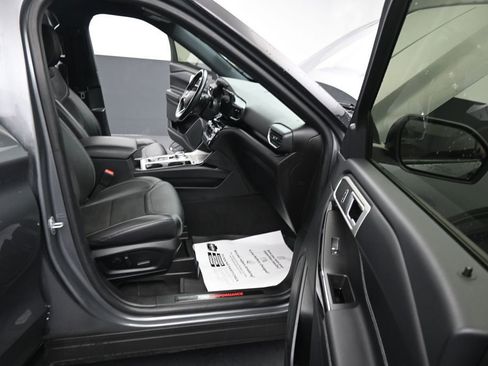 Used 2022 Ford Explorer ST AWD/4WD image 26