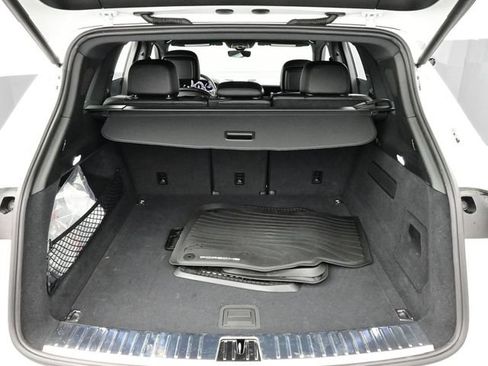 Certified 2025 Porsche Cayenne AWD/4WD image 15