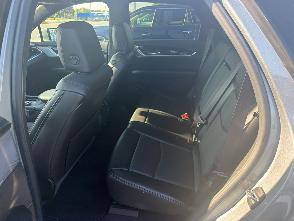 Used 2024 Cadillac XT5 Premium Luxury w/ LPO, Floor Liner Package AWD/4WD image 10