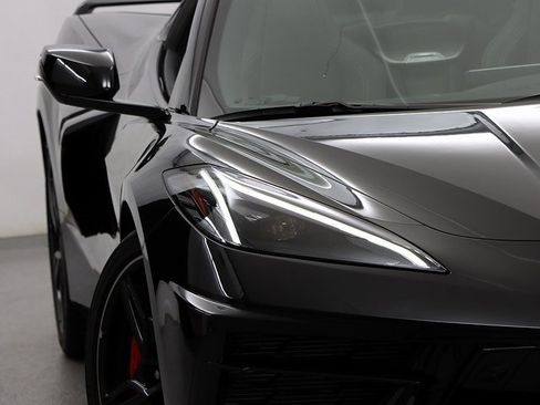 Used 2023 Chevrolet Corvette Stingray w/ Z51 Performance Package image 4