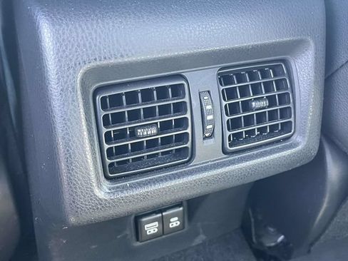 Used 2025 Toyota Camry SE FWD image 19