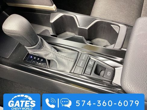 Used 2025 Toyota Camry LE FWD image 28