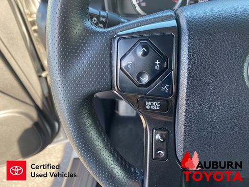 Used 2021 Toyota 4Runner TRD Off-Road Premium AWD/4WD image 39