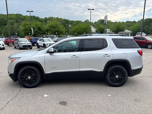 Used 2019 GMC Acadia SLT AWD/4WD image 3