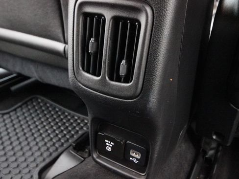 Used 2019 Jeep Compass Latitude w/ Cold Weather Group AWD/4WD image 25
