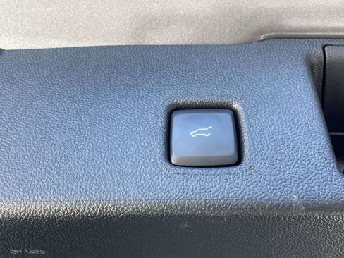 Certified 2025 Ford Escape ST-Line Select w/ Tech Pack #1 AWD/4WD image 24