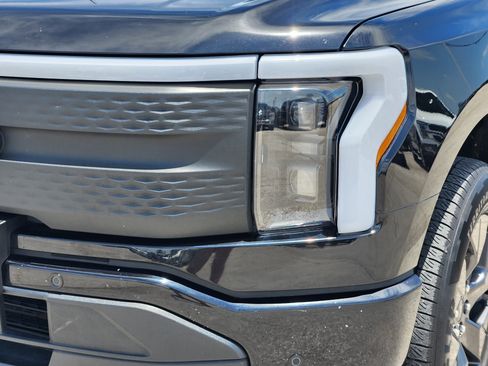 Used 2024 Ford F150 Lightning Flash AWD/4WD image 8