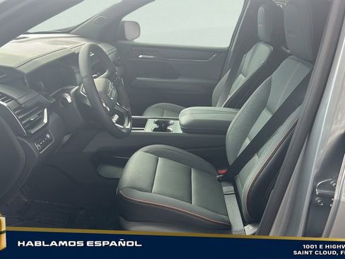 New 2026 GMC Acadia AT4 image 11