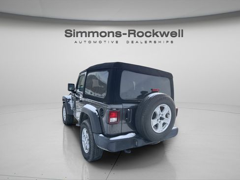 Used 2022 Jeep Wrangler Sport S image 26
