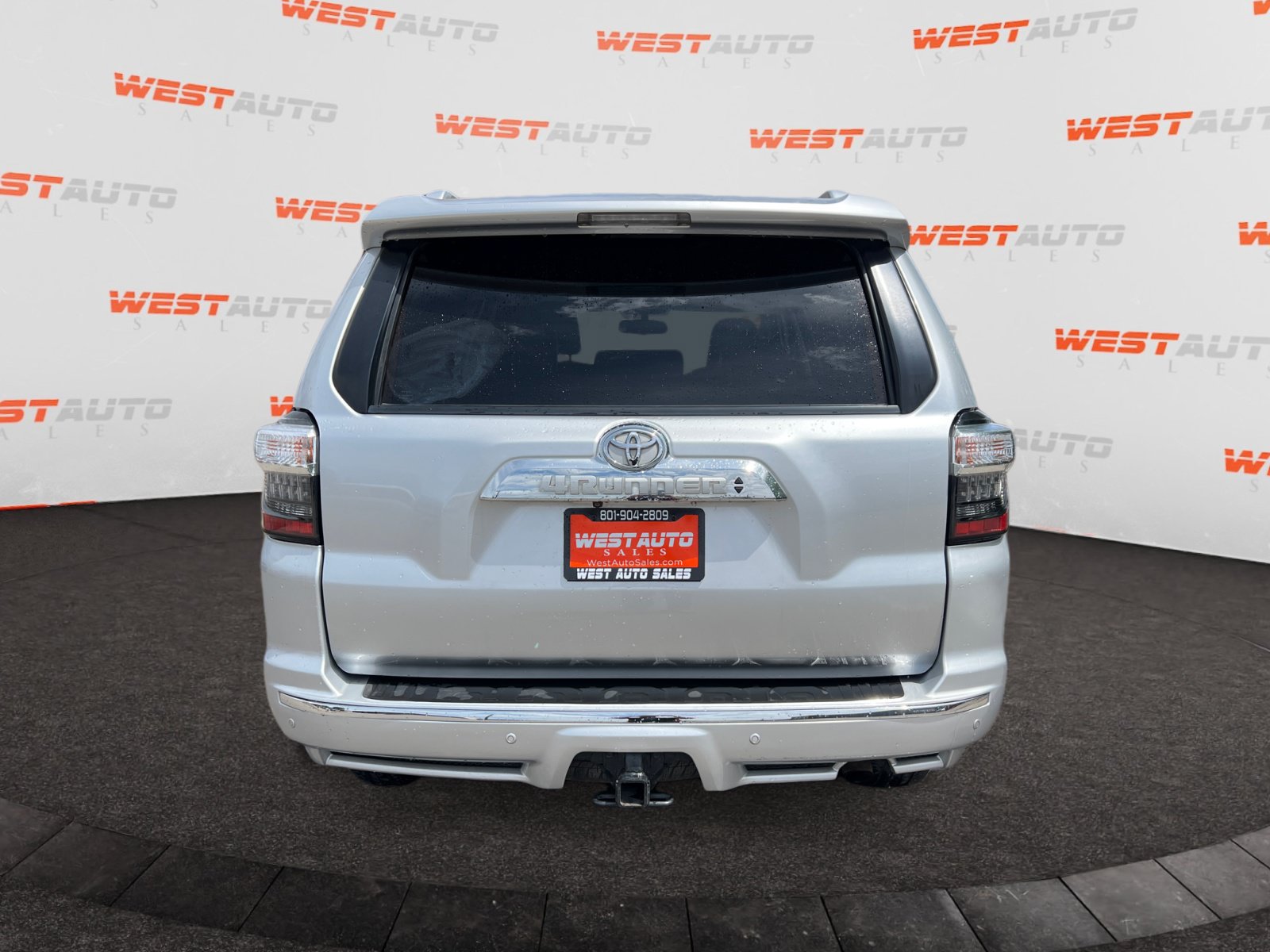 Used 2016 Toyota 4Runner Limited AWD/4WD image 4