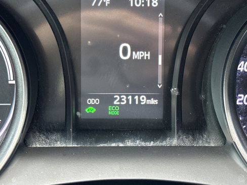 Used 2022 Toyota Camry SE FWD image 24