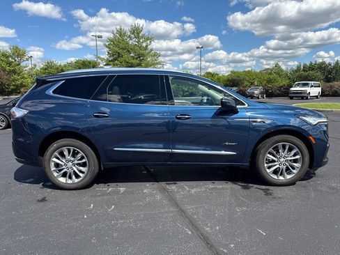 Used 2023 Buick Enclave Avenir w/ Avenir Technology Package AWD/4WD image 9