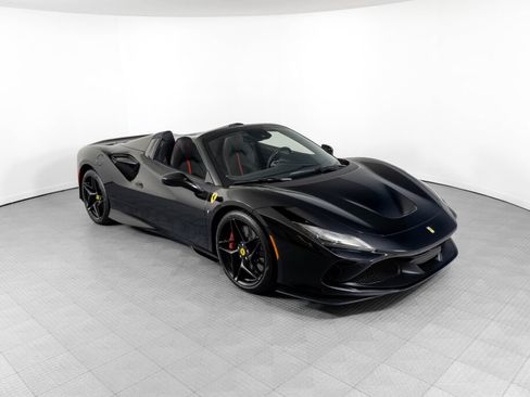 Used 2023 Ferrari F8 Tributo RWD image 16