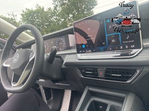 New 2025 Volkswagen Tiguan SE image 5