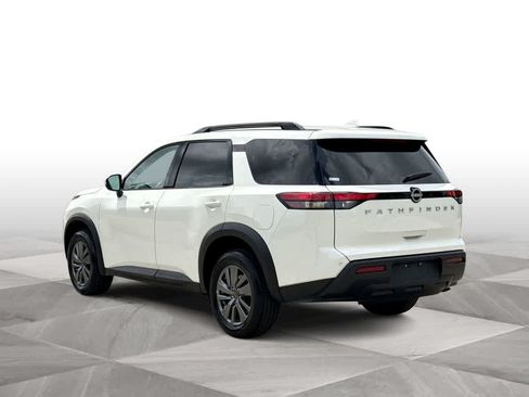 Used 2025 Nissan Pathfinder SV FWD image 6