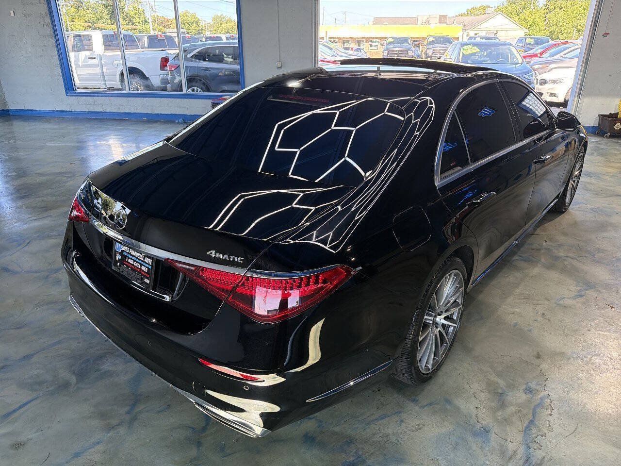 Used 2024 Mercedes-Benz S 580 4MATIC Sedan image 11
