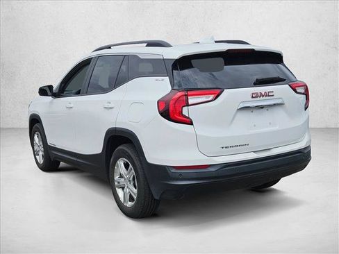 Used 2022 GMC Terrain SLE w/ Driver Convenience Package FWD image 7