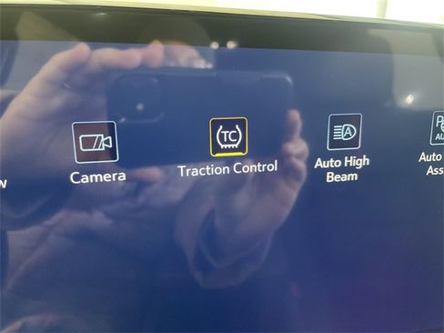 New 2026 Chevrolet Traverse RS image 35