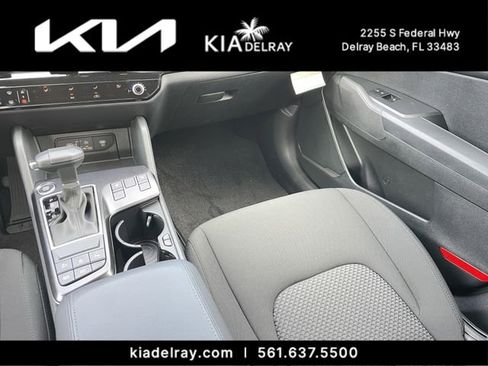 New 2026 Kia Sportage LX FWD image 14