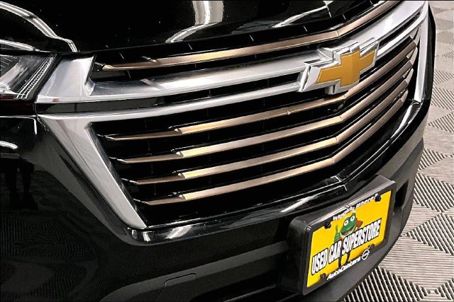 Used 2023 Chevrolet Traverse High Country FWD image 34
