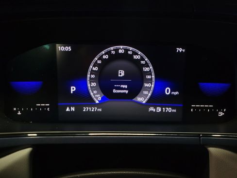 Used 2022 Volkswagen Taos SE FWD image 23