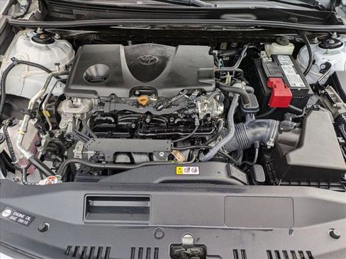 Used 2022 Toyota Camry XSE image 21