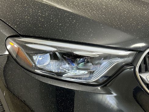 Certified 2024 Mercedes-Benz GLC 300 4MATIC image 40