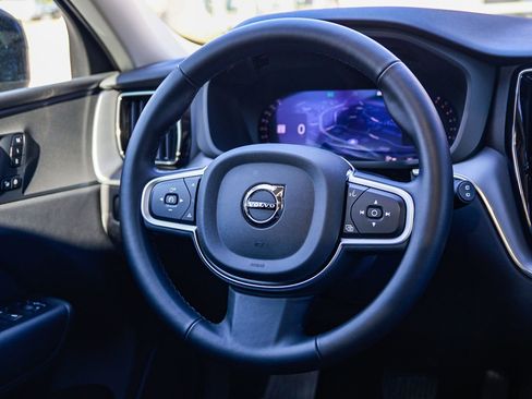 Used 2025 Volvo XC60 B5 Core AWD/4WD image 16
