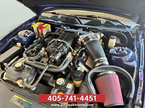 Used 2010 Ford Mustang Shelby GT500 RWD image 25