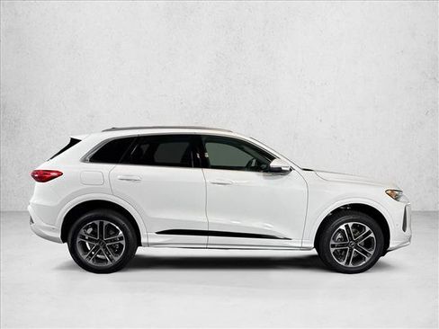 New 2026 Audi Q5 Premium AWD/4WD image 4