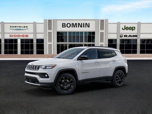 New 2026 Jeep Compass Latitude AWD/4WD image 2