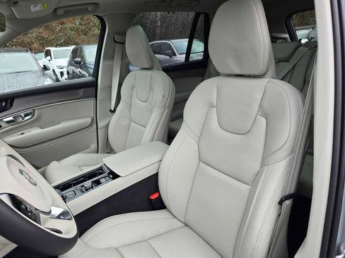New 2026 Volvo XC90 B6 Ultra w/ Protection Package image 21