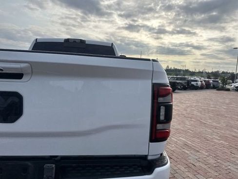 Used 2022 RAM 2500 Limited AWD/4WD image 11