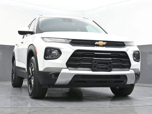 Used 2023 Chevrolet TrailBlazer LT w/ Convenience Package image 36