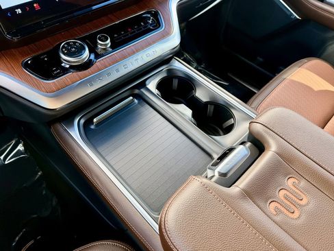 New 2025 Ford Expedition Max King Ranch image 27