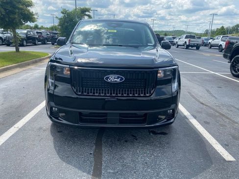 New 2026 Ford Maverick Lobo AWD/4WD image 2