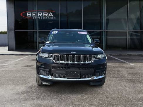 Used 2022 Jeep Grand Cherokee L Laredo w/ Luxury Tech Group I AWD/4WD image 8