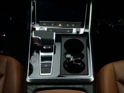 Used 2021 Audi Q7 3.0T Premium Plus image 5