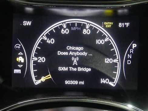 Used 2019 Jeep Grand Cherokee Trailhawk w/ Trailhawk Luxury Group AWD/4WD image 34