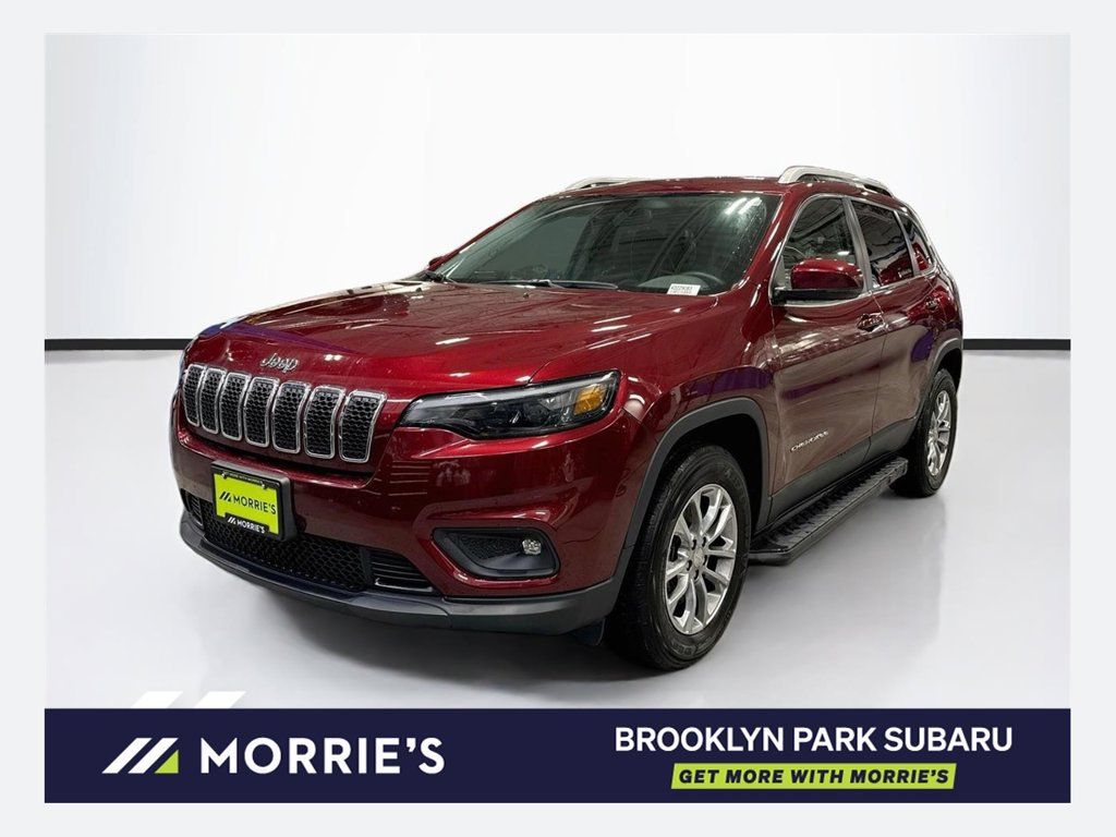 Used 2019 Jeep Cherokee Latitude Plus w/ Cold Weather Group AWD/4WD image 1