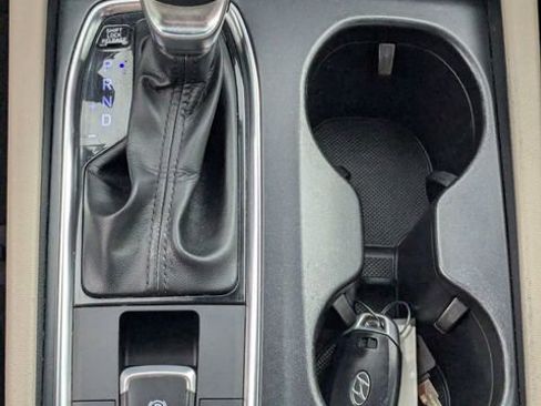 Used 2020 Hyundai Santa Fe SEL image 22