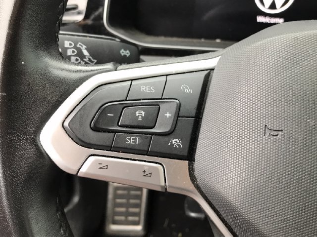 Used 2025 Volkswagen Jetta Sport FWD image 8