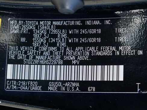 Used 2017 Toyota Highlander LE image 44